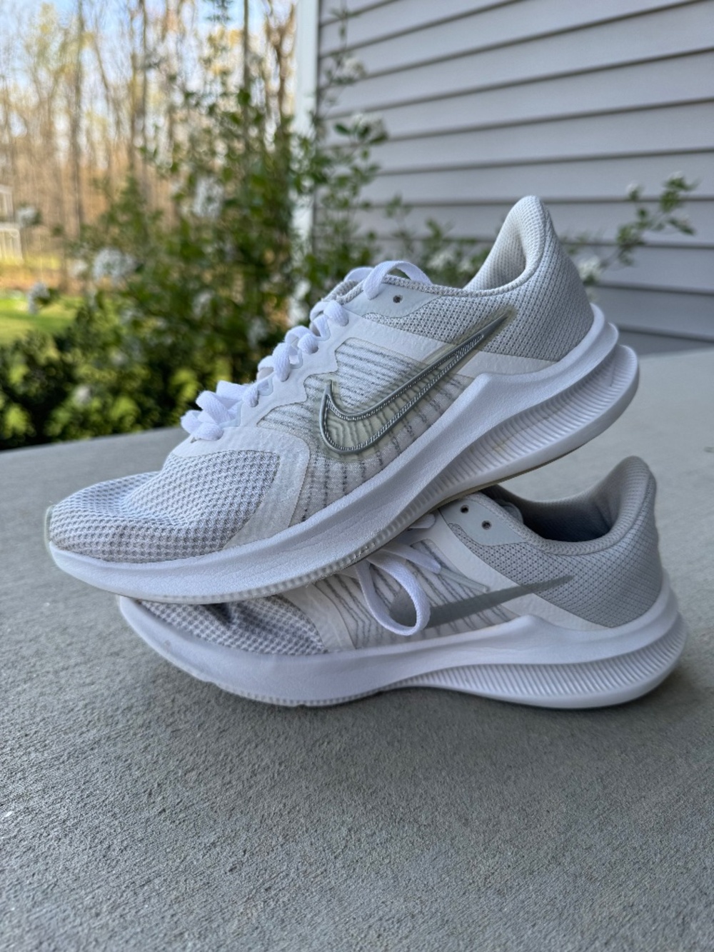 Nike Downshifter 13 Women Running Shoes - Size 6